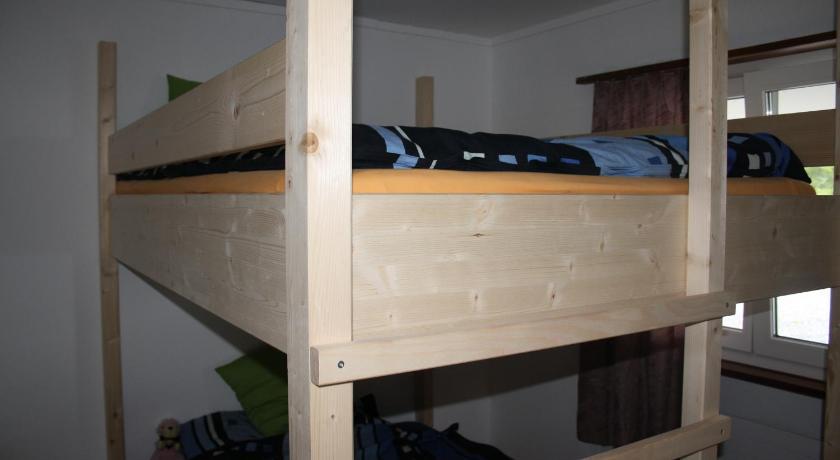 Sporti Gruesch Room photo